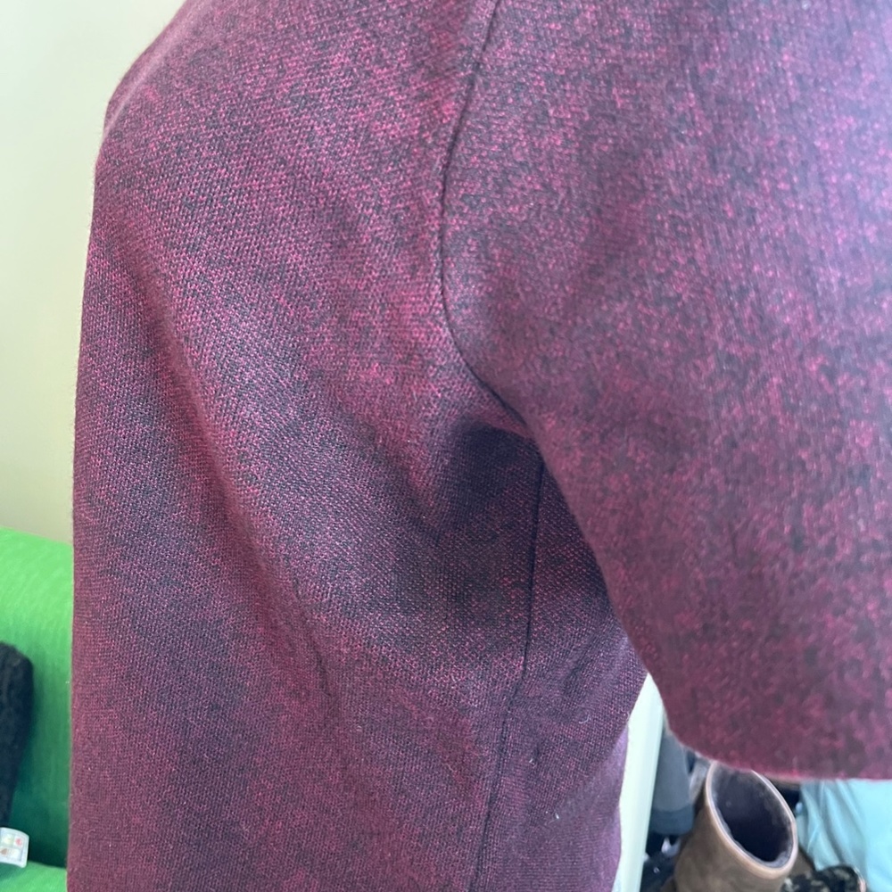 sweater - Picture 5 of 6